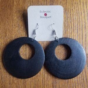 BLACK WOOD DONUT STYLE EARRINGS